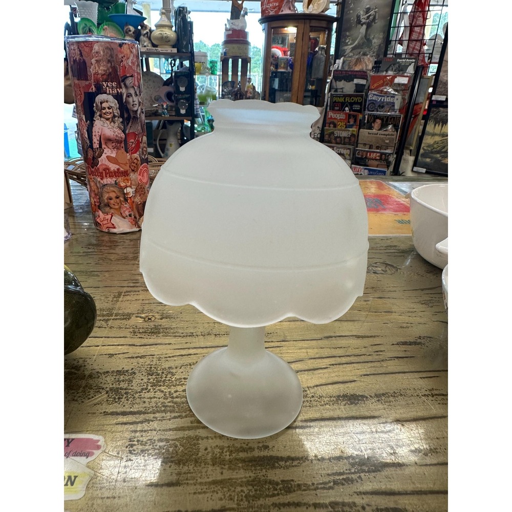 Vintage Westmoreland Frosted Fairy Lamp